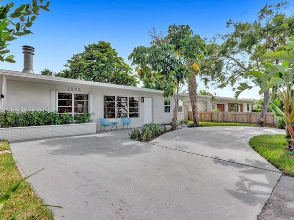 1573 NE 30th Ct, Pompano Beach FL 33064
