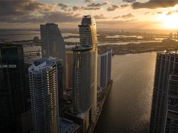 300 Biscayne Boulevard Way