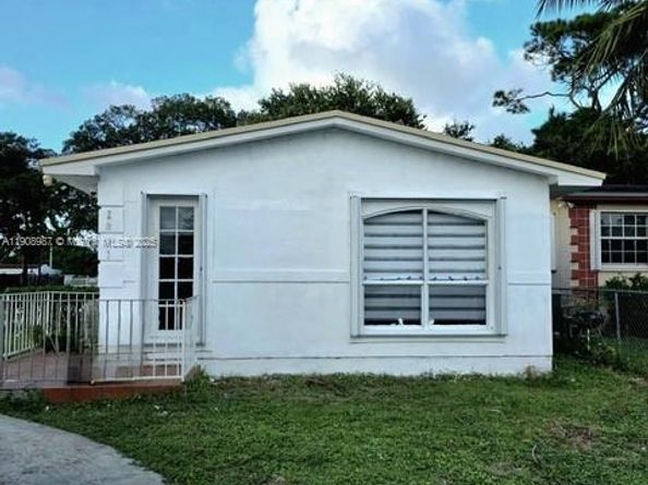 1301 Kasim St, Opa-Locka FL 33054