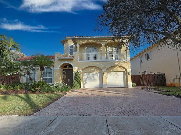 6853 NW 113th Pl, Doral FL 33178