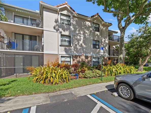 10105 W Sunrise Blvd 104, Plantation FL 33322