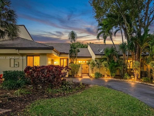 349 NW 94th Ter, Plantation FL 33324