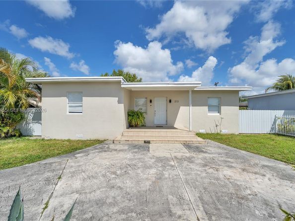 213 W 20th St, Hialeah FL 33010