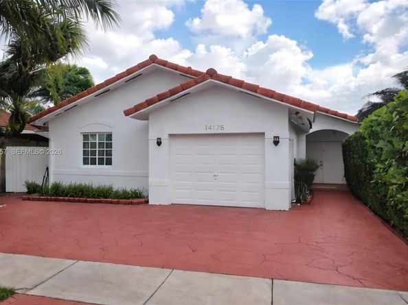 14175 SW 148th Ct, Miami FL 33196