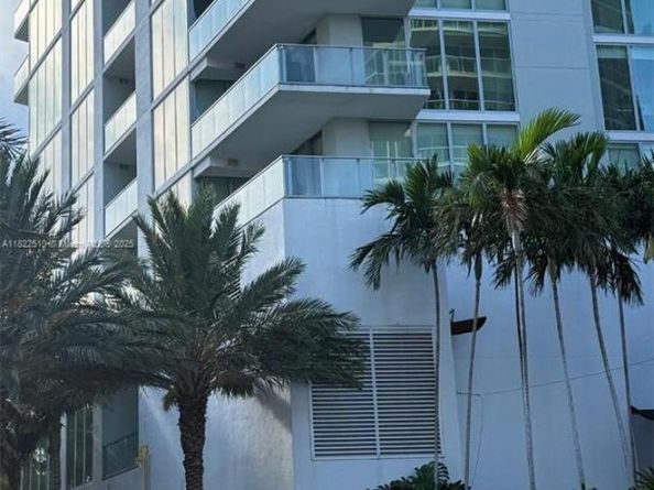 2900 NE 7th Ave 1407, Miami FL 33137