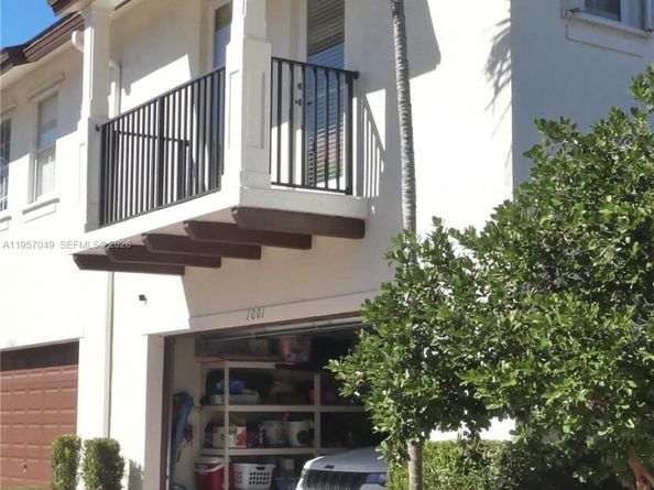 4760 Mimosa Pl 1001, Coconut Creek FL 33073