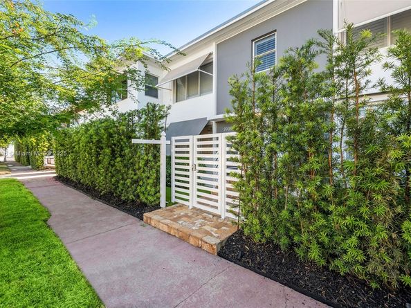 3909 Garden Avenue, Miami Beach FL 33140