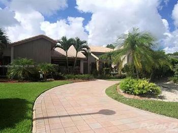 9420 Sea Turtle Ln