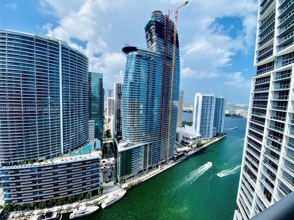 475 Brickell Ave 3715, Miami FL 33131