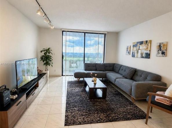 600 Three Islands Blvd 1207, Hallandale Beach FL 33009