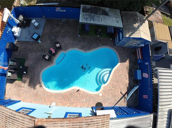 5720 SW 39th St, West Park FL 33023