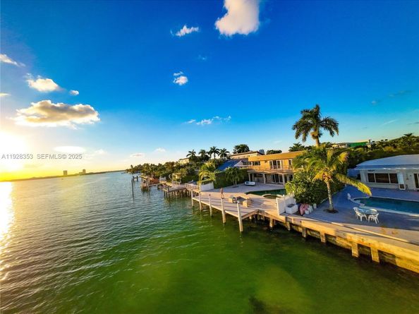 1500 S Treasure Dr, North Bay Village FL 33141