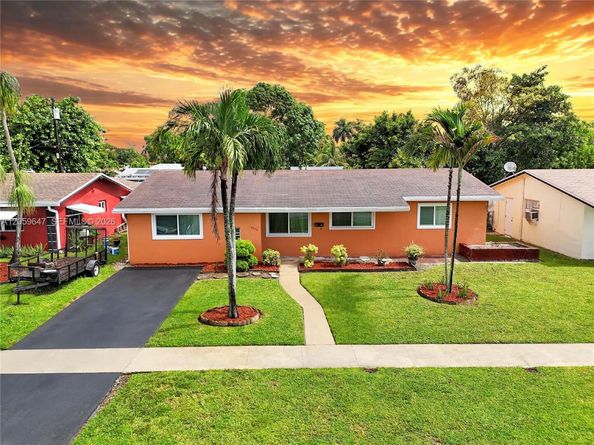 5921 NW 15th St, Sunrise FL 33313