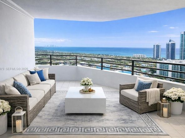 2500 Parkview Dr 2206, Hallandale Beach FL 33009
