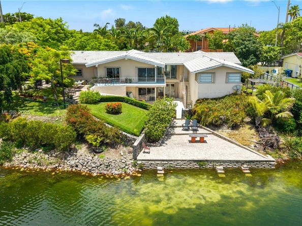 7340 SW 56th St, Miami FL 33143