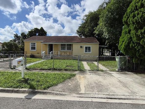 610 E 6th Pl, Hialeah FL 33010