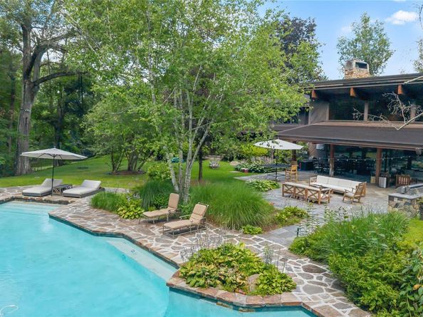 37 Sarles Street, Armonk NY 10504