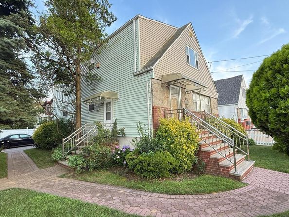 14605 227th Street, Springfield Gardens NY 11413
