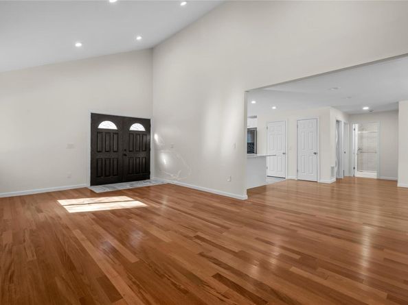 9 William Puckey Drive, Cortlandt Manor NY 10567