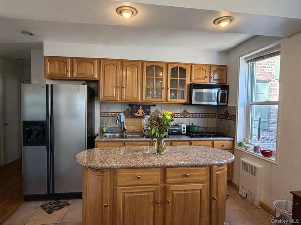 84-55 Daniel Street 6E, Briarwood NY 11435