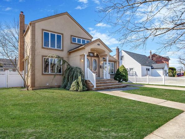 1027 Windermere Road, Franklin Square NY 11010