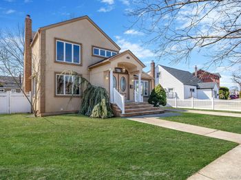 1027 Windermere Road