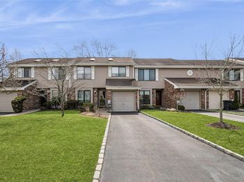 157 Hidden Ponds Circle