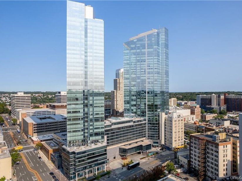 1 Renaissance Square 10A, White Plains NY 10601