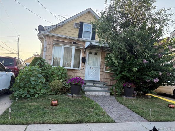 546 Clark Place, Uniondale NY 11553