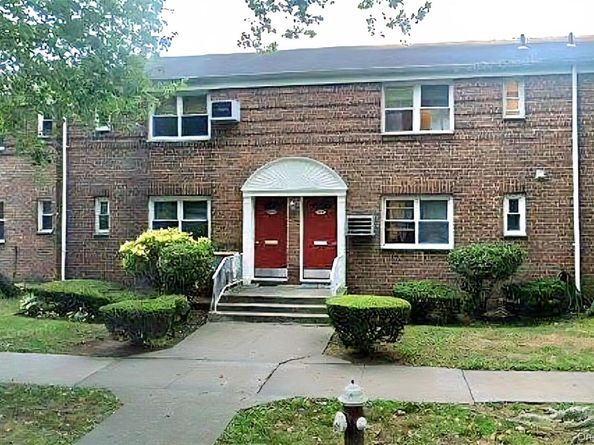 230-06 Kingsbury Avenue B, Oakland Gardens NY 11364
