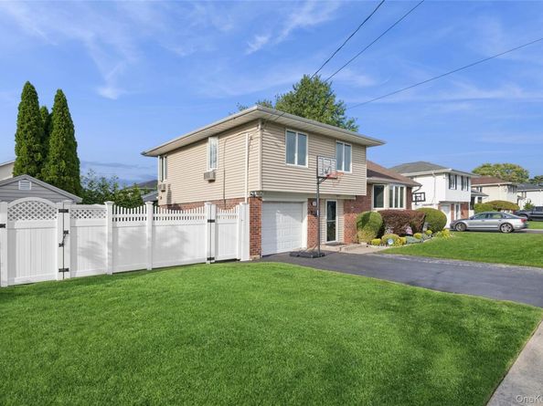 329 N Wyoming Avenue, Massapequa NY 11758