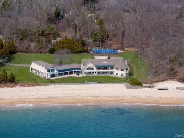 33 Beach Road, Northport NY 11768
