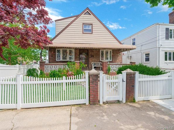 63-01 138TH Street, Flushing NY 11367