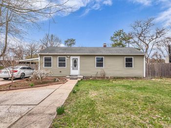 74 Eisenhower Avenue