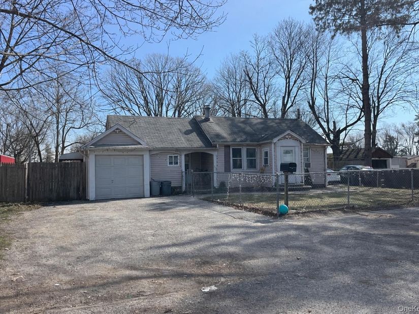 43 Grant Avenue, Brentwood NY 11717