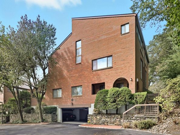 150 Bedford Road 12A, Chappaqua NY 10514