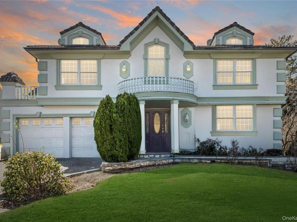 24-56 Little Neck Boulevard, Bayside NY 11360