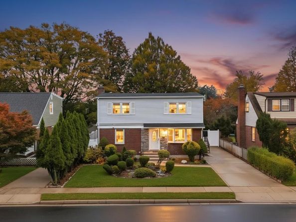 5 Edward Avenue, Hicksville NY 11801