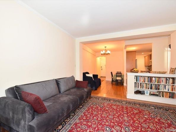 175-06 Devonshire Road 1J, Jamaica Estates NY 11432