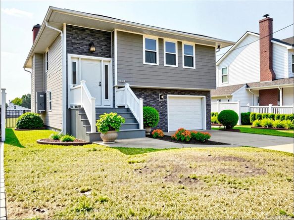 248 E Shore Road E, Lindenhurst NY 11757