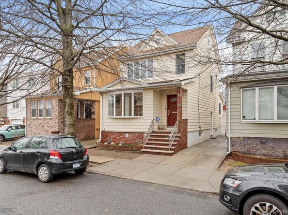 8921 Aubrey Avenue, Glendale NY 11385