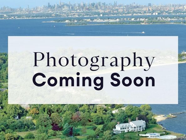 497 Woodbury Road, Cold Spring Harbor NY 11724