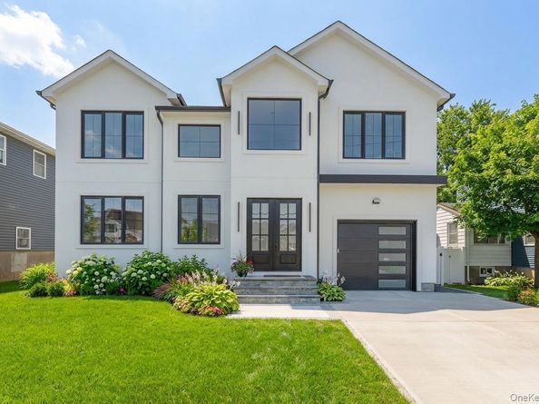 24 Midway Street, Babylon NY 11702