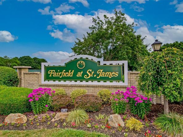 101 Flair Court E, Saint James NY 11780