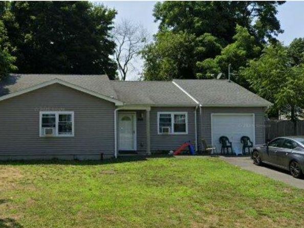 556 Taylor Avenue, East Patchogue NY 11772
