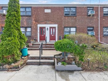21-41 Utopia Parkway