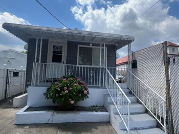 325 underhill Avenue