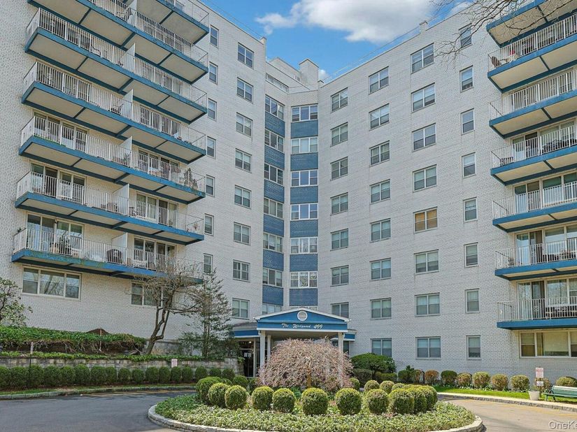 499 N Broadway 7i, White Plains NY 10603