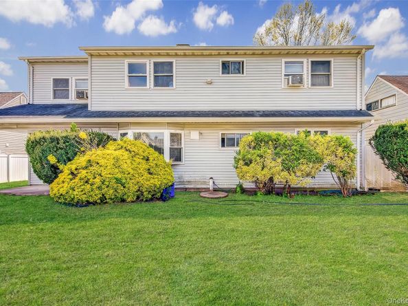 50 Gleaner Lane, Levittown NY 11756
