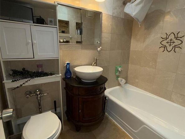 153-25 88th Street 5G, Howard Beach NY 11414